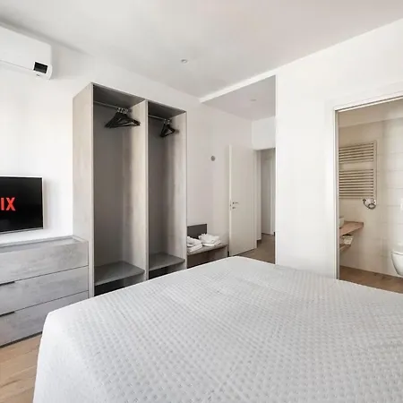 Rome Experience - Tiburtina Station 100 Mt Apartment