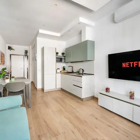 Appartement Experience -tiburtina Station 100 Mt