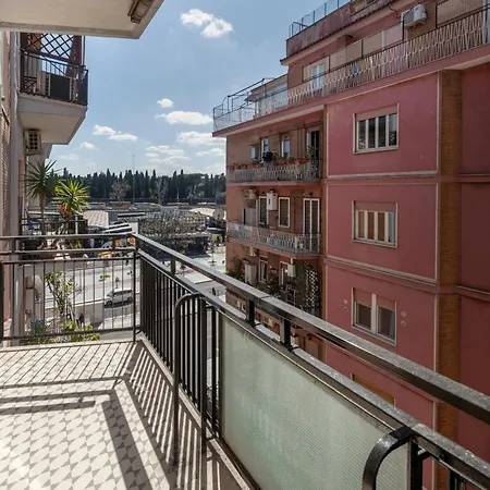 Experience -tiburtina Station 100 Mt * Roma