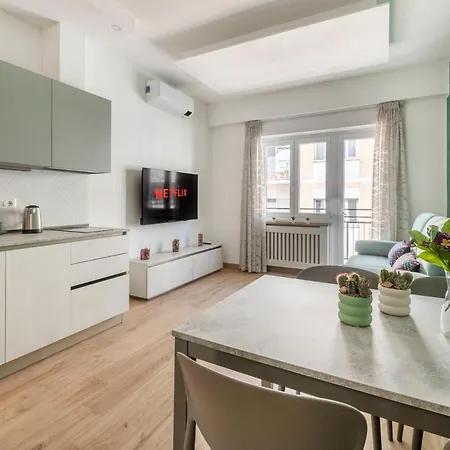 Experience -tiburtina Station 100 Mt Appartement